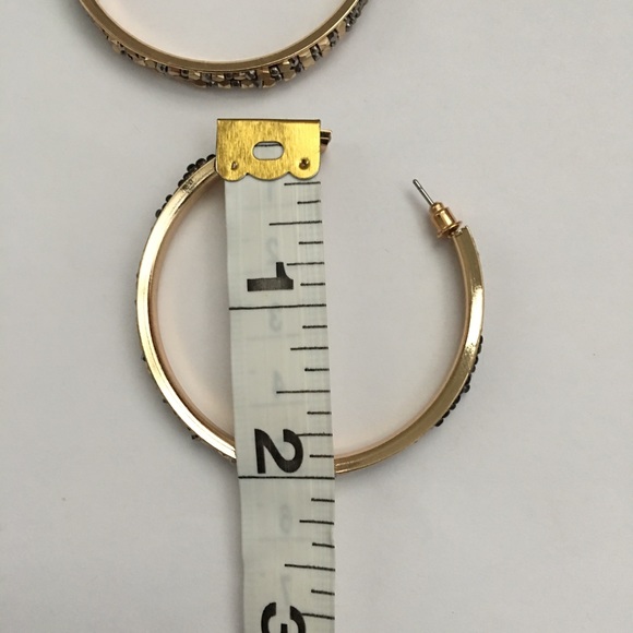 Gold Hoop Earrings For Women Medium Hoops - Picture 8 of 8